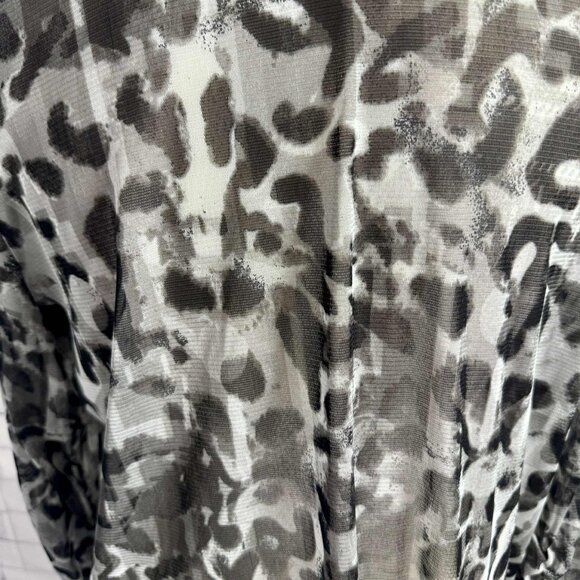 Chico’s EasyWear Animal Print Sheer Cardigan – Size 3 (XL/16-18) - Picture 3 of 7
